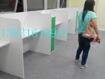 優(yōu)勝教育專用一對一培訓(xùn)桌 香河辦公家具廠專業(yè)定制解決方案